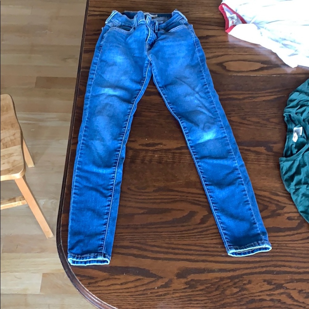 great condition levi’s jeans!